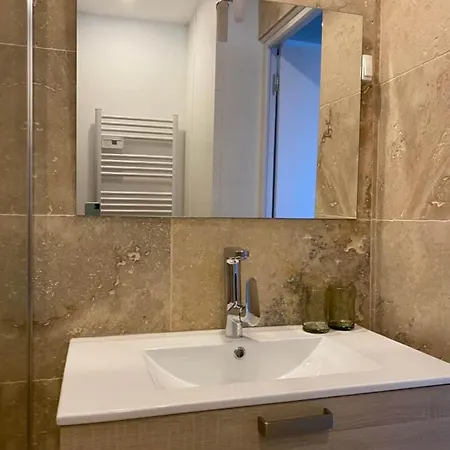 Dolce Apartment *